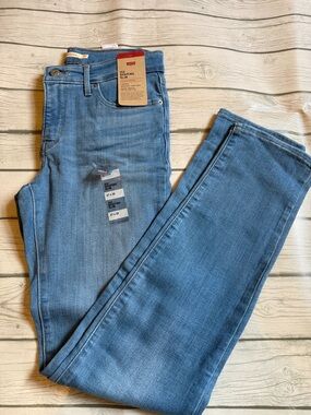 Levi's Light Wash Shaping Slim Jeans